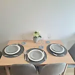 Mountain Breeze Luxury Apartment Ac & Parcare Privata