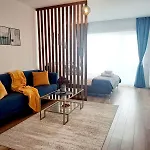 Mountain Breeze Luxury Apartment Ac & Parcare Privata