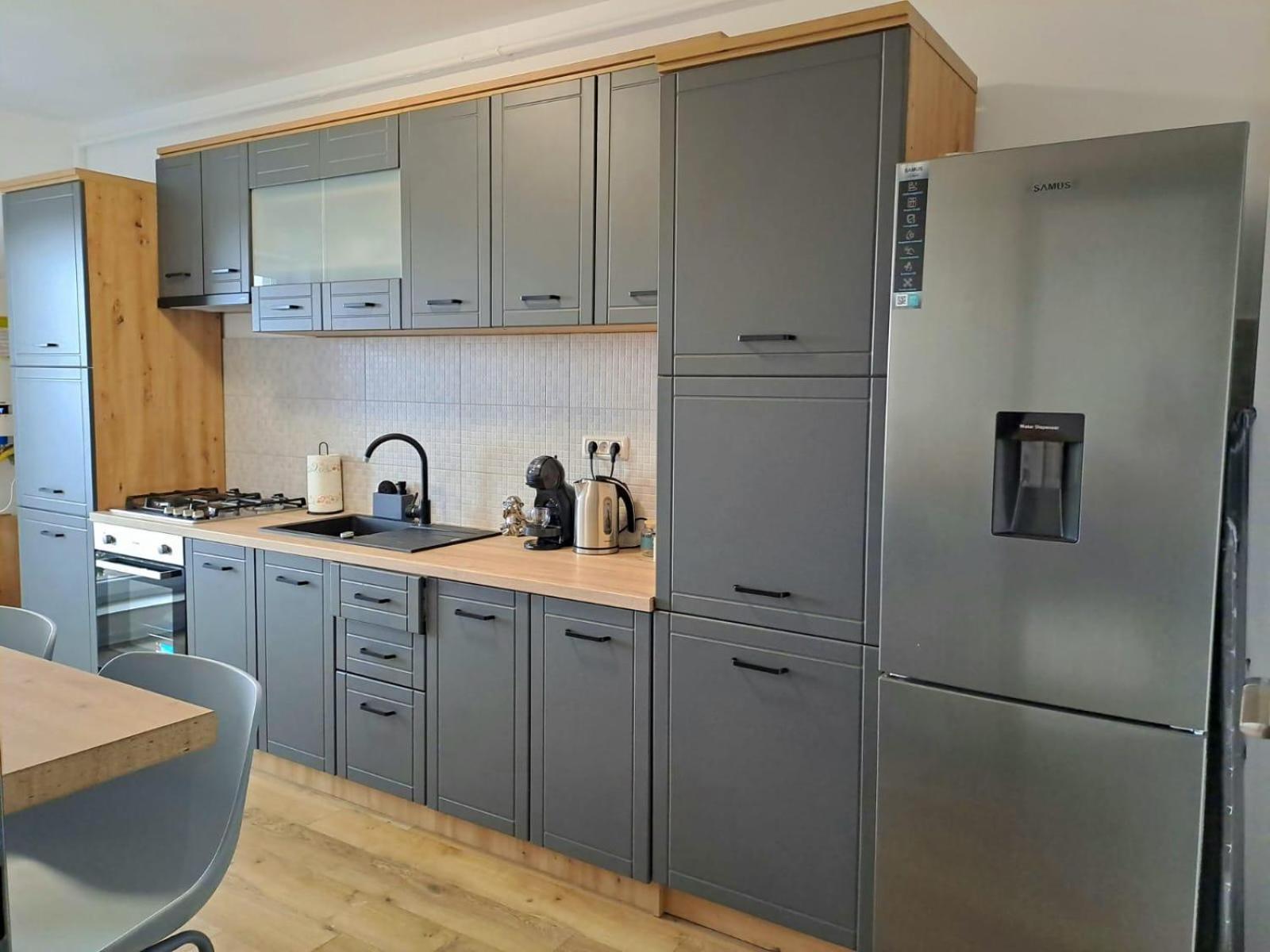 Mountain Breeze Luxury Ac & Parcare Privata Appartamento *