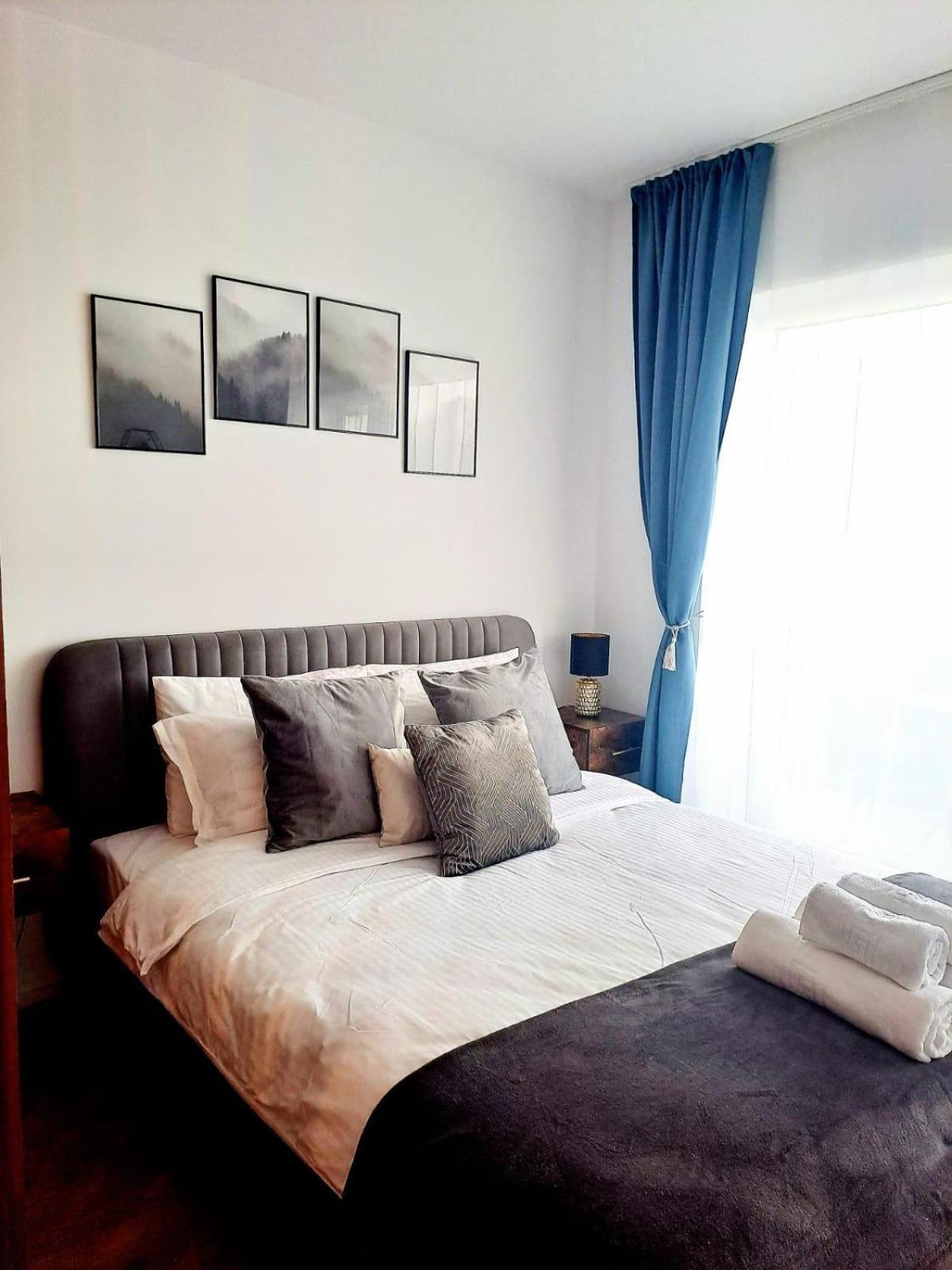 Mountain Breeze Luxury Ac & Parcare Privata Appartamento
